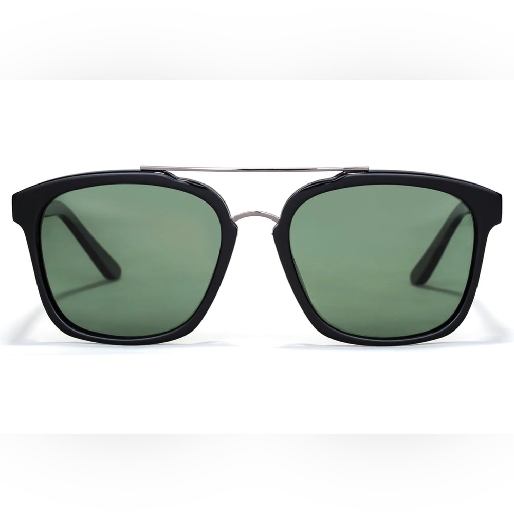 Classic Square Frame Polarized Lenses Fashion Sunglasses, Black, New, w 2 Cases